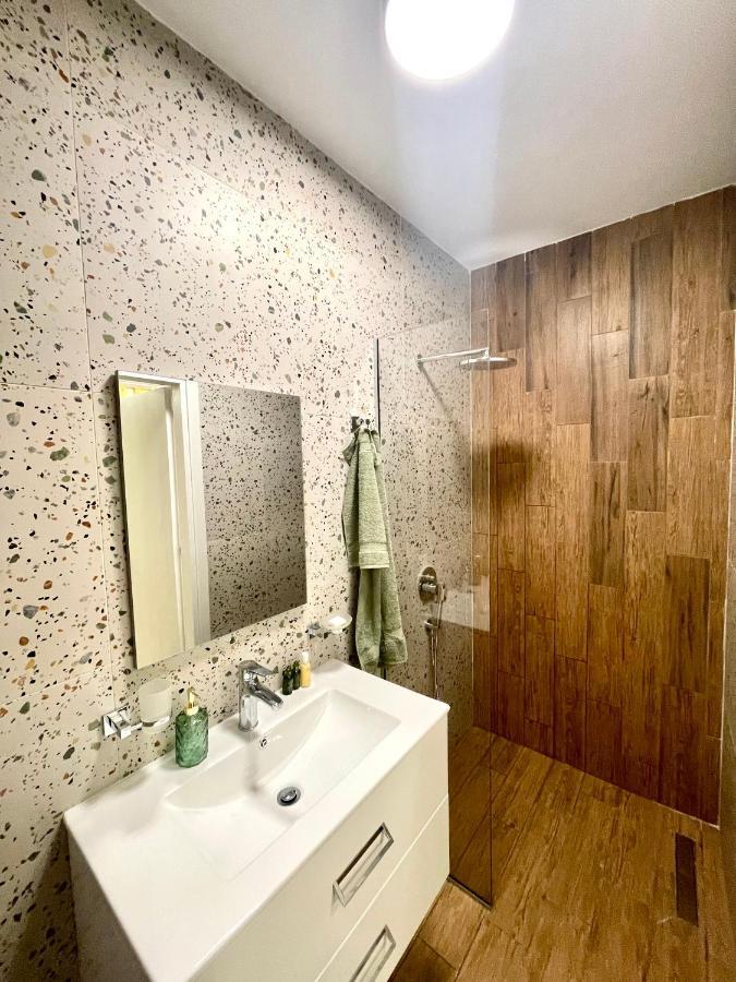 Demetrios Apartments เทสซาโลนิกิ ภายนอก รูปภาพ